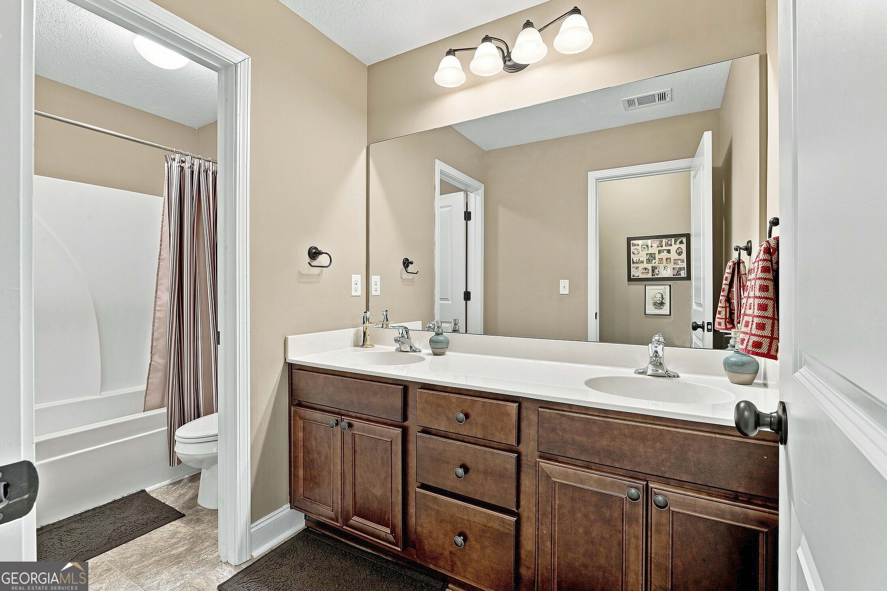 109 Celebration Boulevard Property Photo 36