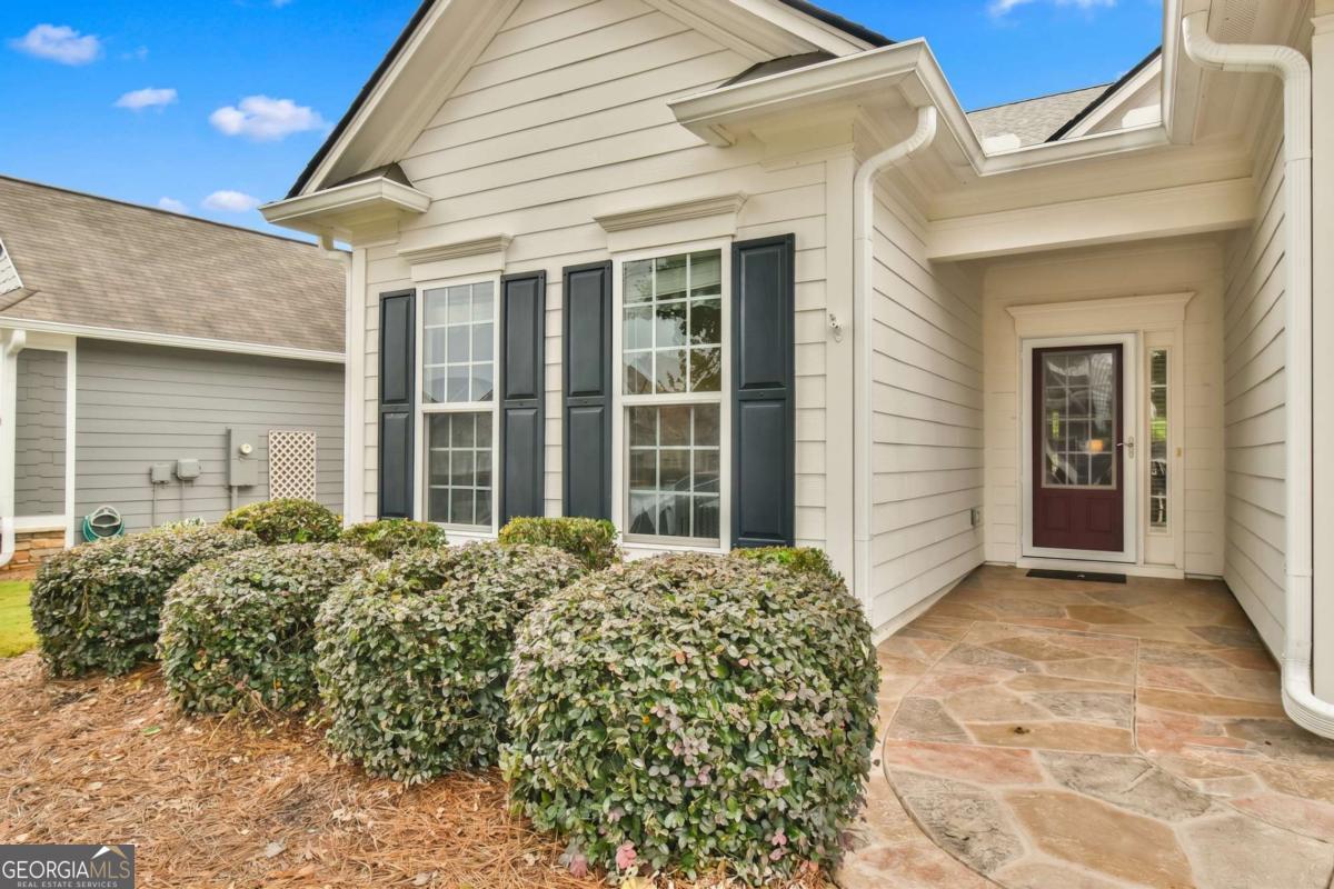 6652 Fawn Meadow Lane Property Photo 3