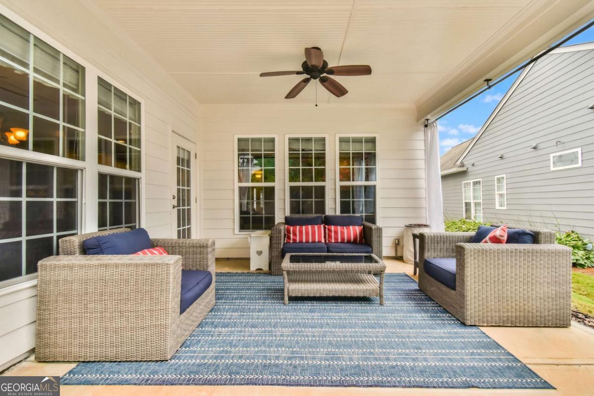 6652 Fawn Meadow Lane Property Photo 7