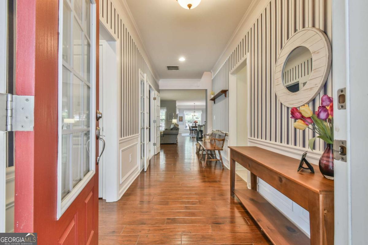 6652 Fawn Meadow Lane Property Photo 8