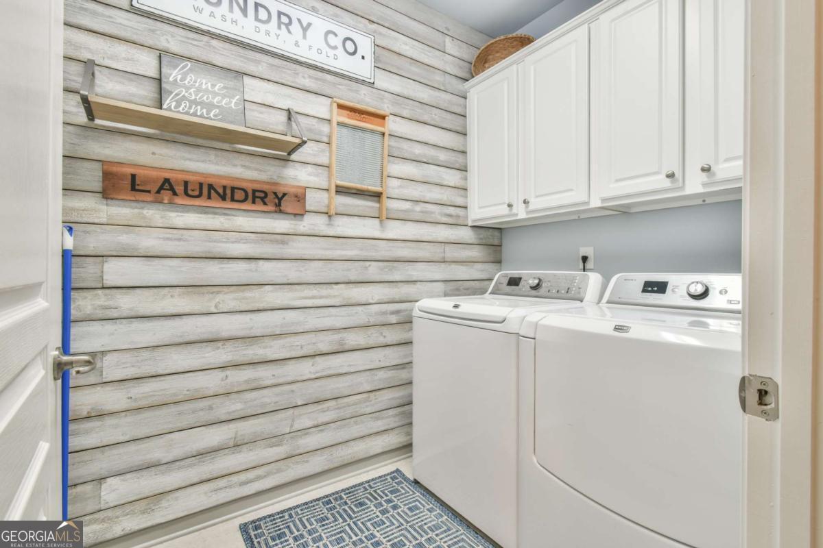 6652 Fawn Meadow Lane Property Photo 12