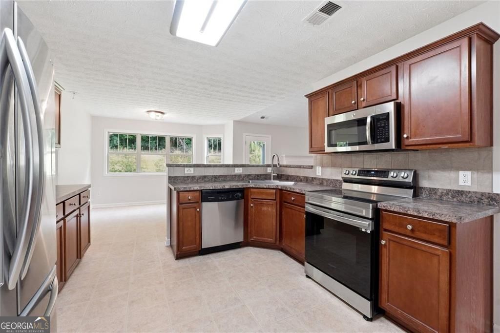 131 Elk Drive Property Photo 8