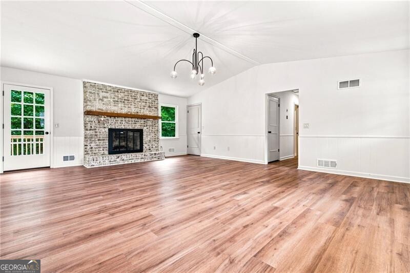 549 Rivercrest Drive Property Photo 10