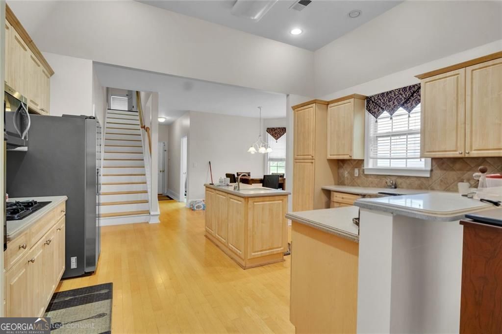 437 Grandiflora Drive Property Photo 12