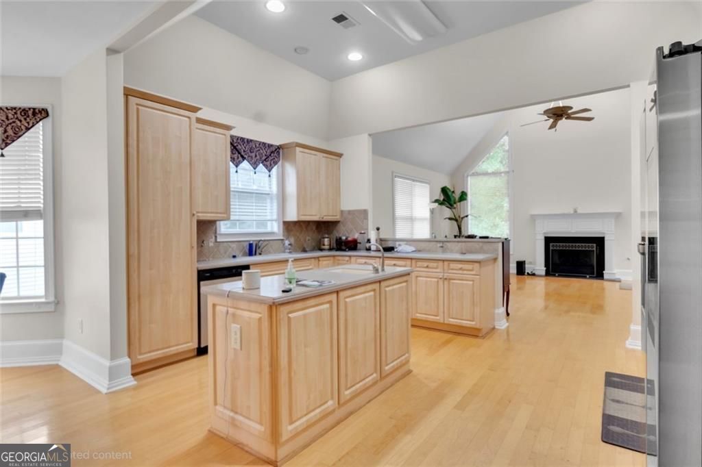 437 Grandiflora Drive Property Photo 13