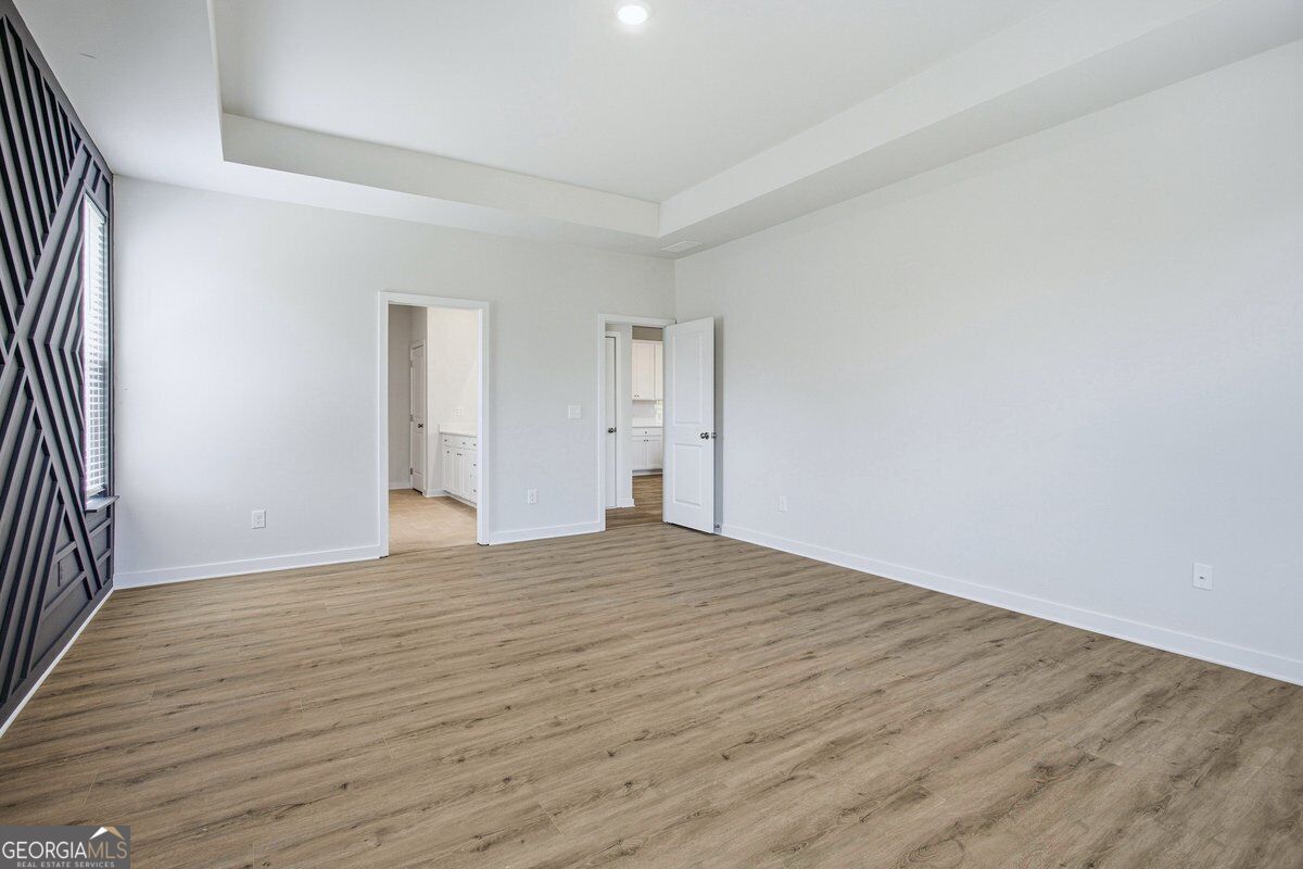 6715 Settingdown Creek Drive Property Photo 8