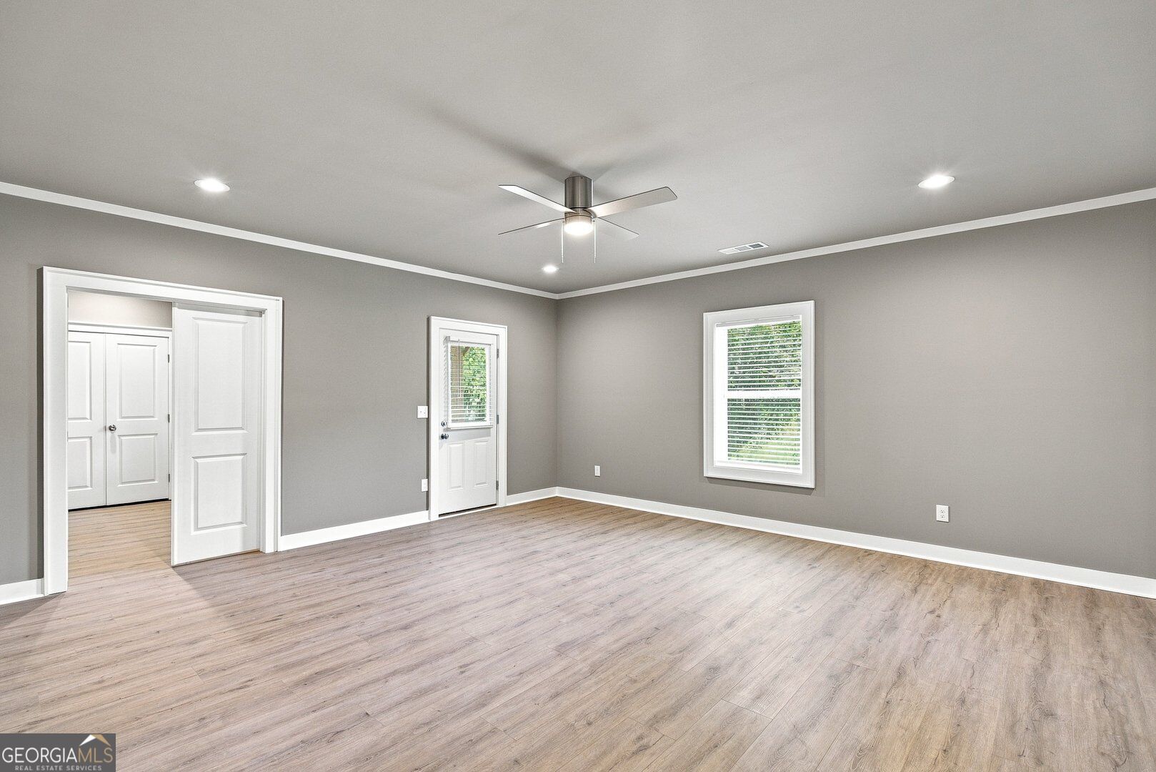 6715 Settingdown Creek Drive Property Photo 13