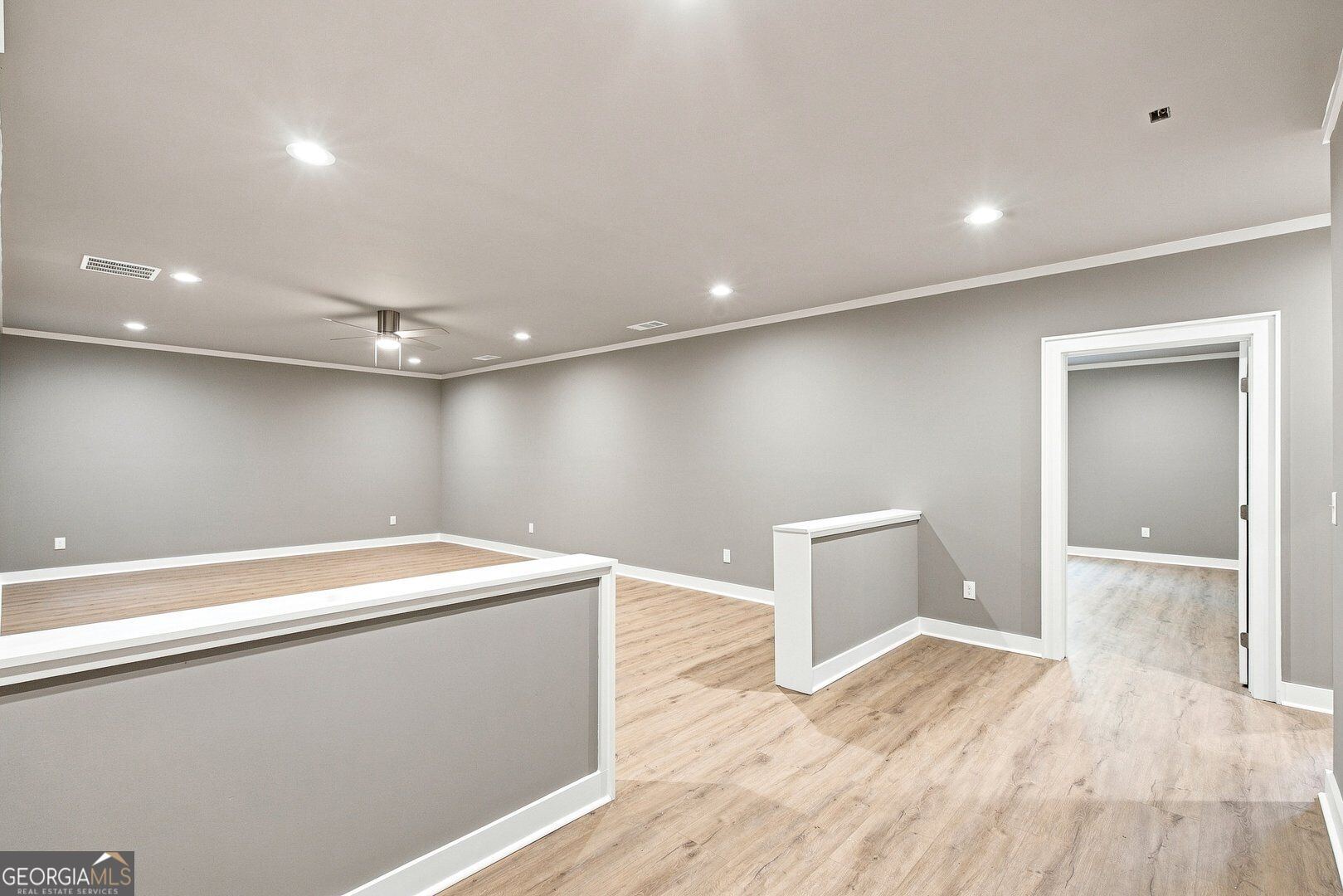 6715 Settingdown Creek Drive Property Photo 14