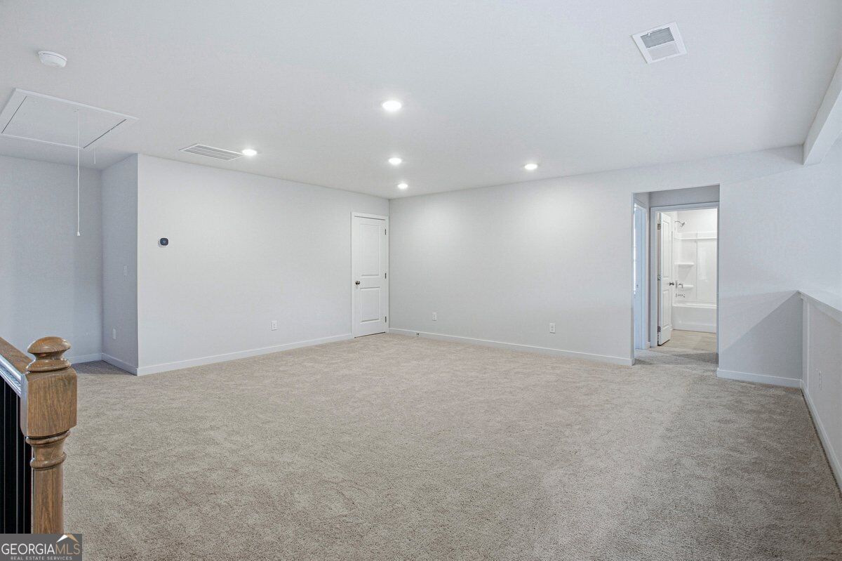 6715 Settingdown Creek Drive Property Photo 19