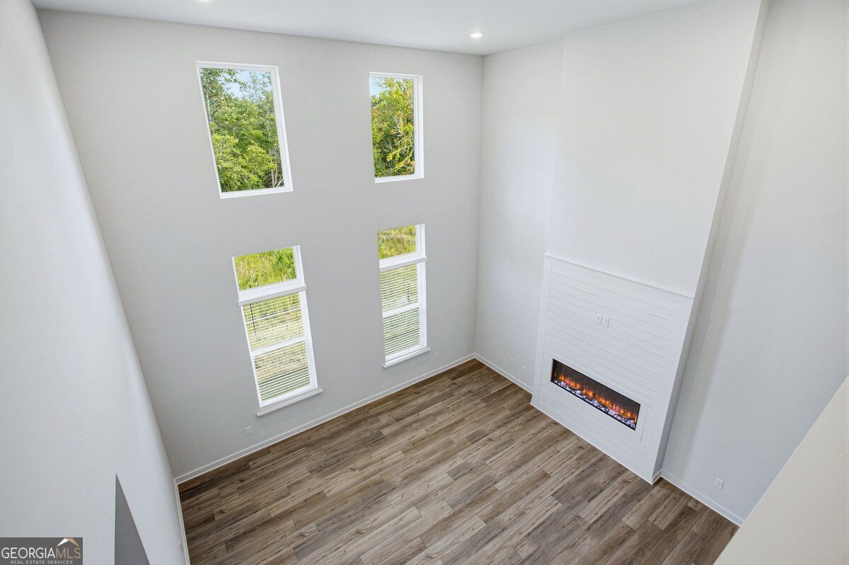 6715 Settingdown Creek Drive Property Photo 21