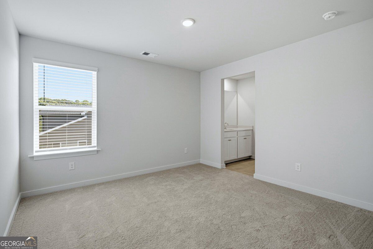 6715 Settingdown Creek Drive Property Photo 24