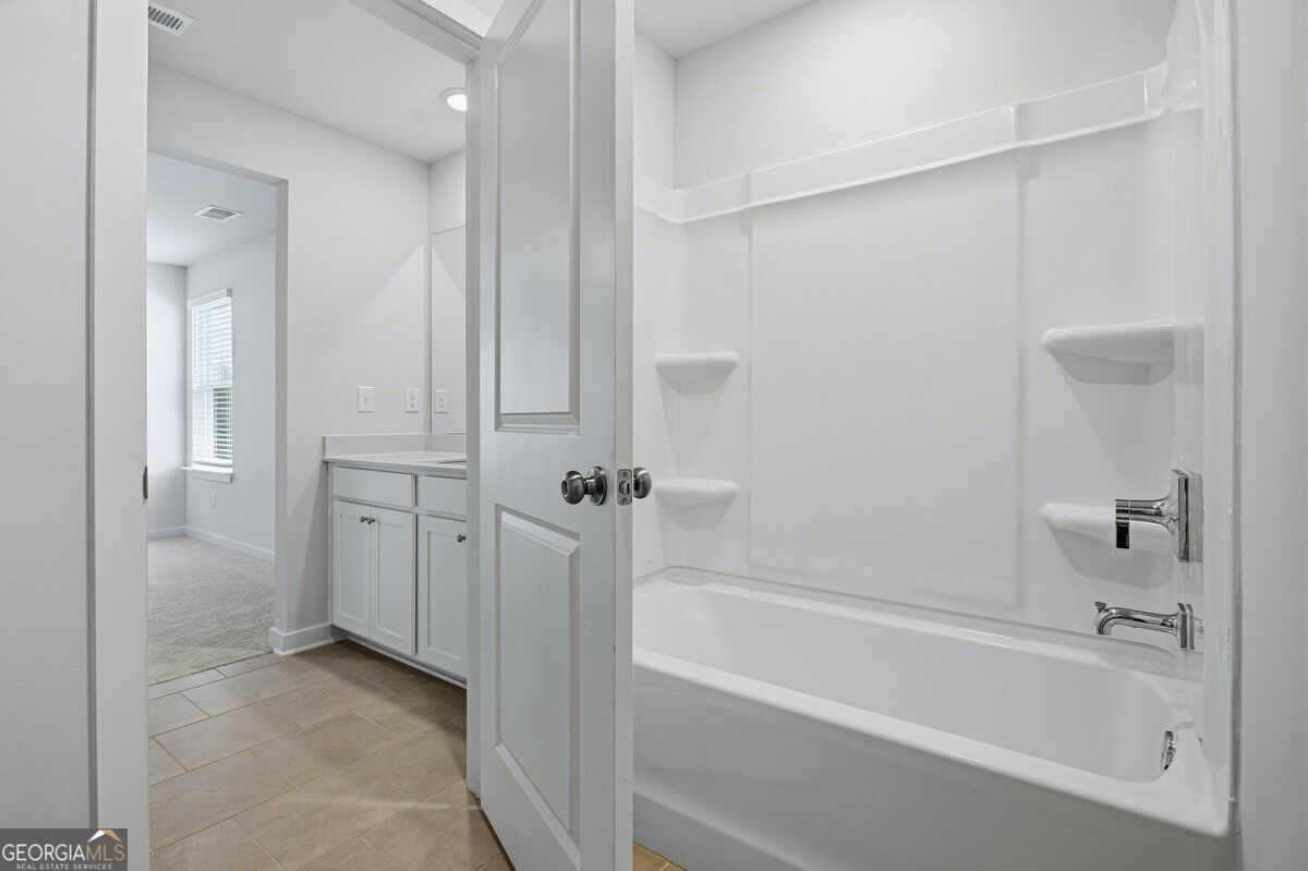 6715 Settingdown Creek Drive Property Photo 26