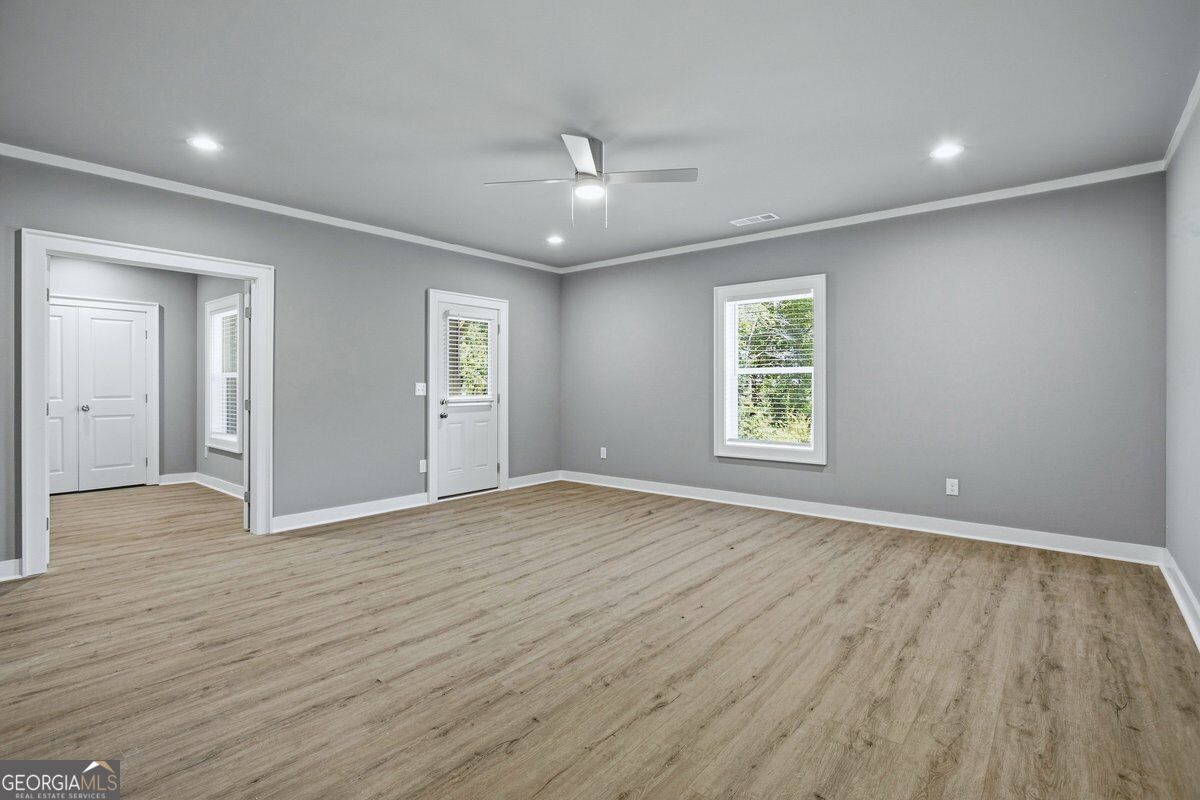 6715 Settingdown Creek Drive Property Photo 32