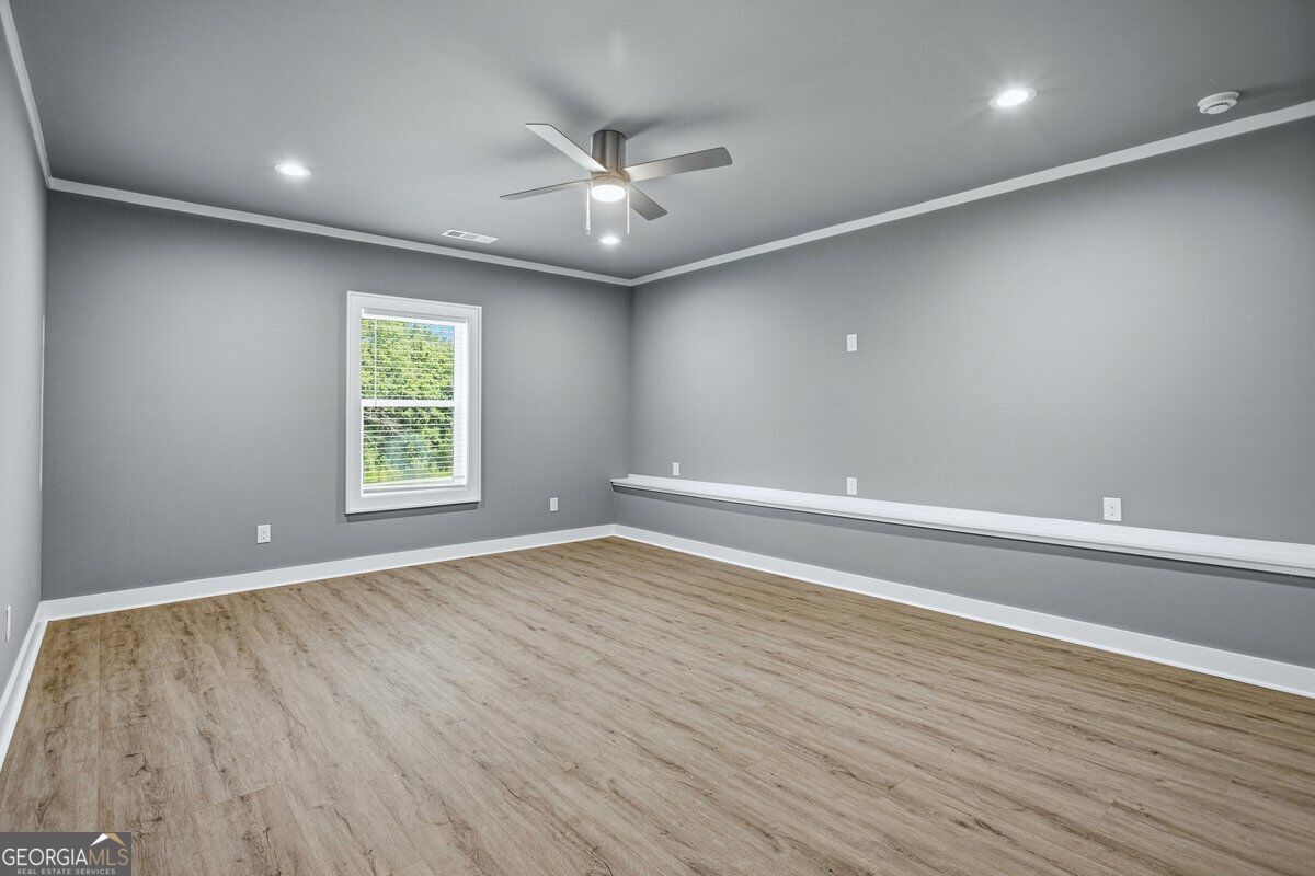 6715 Settingdown Creek Drive Property Photo 33