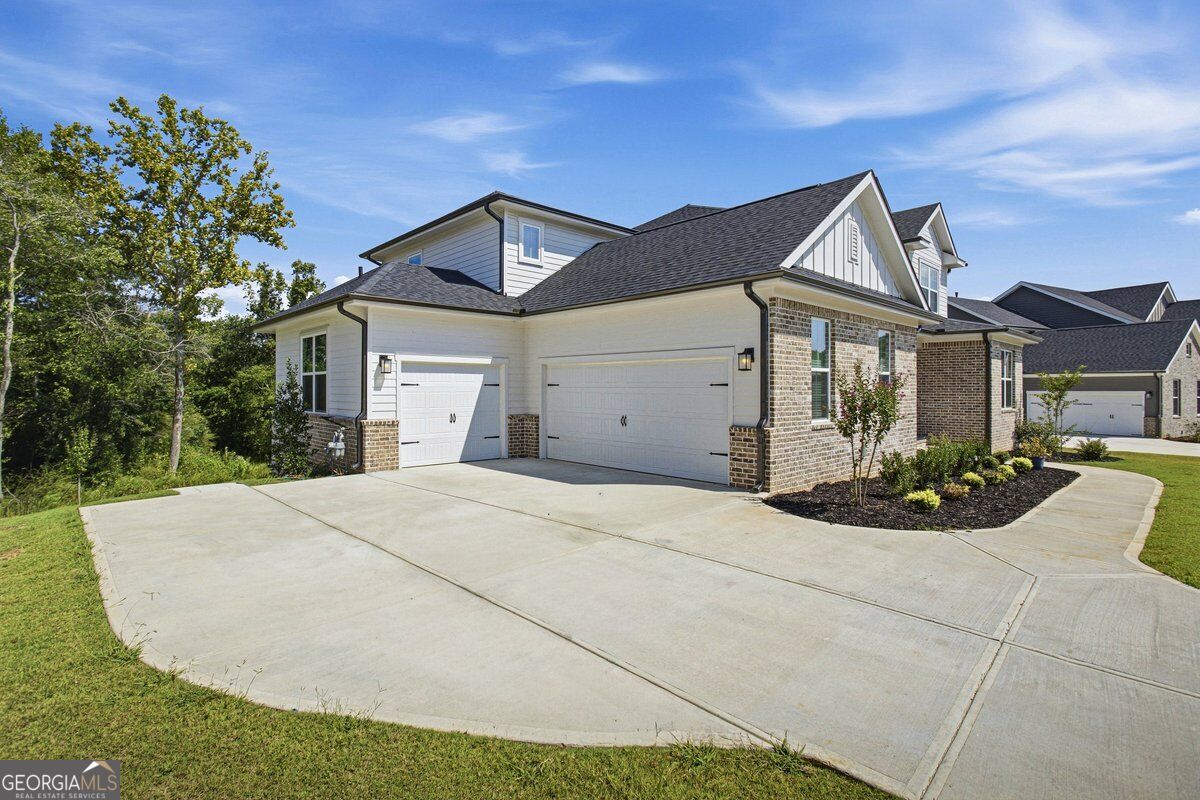 6715 Settingdown Creek Drive Property Photo 40