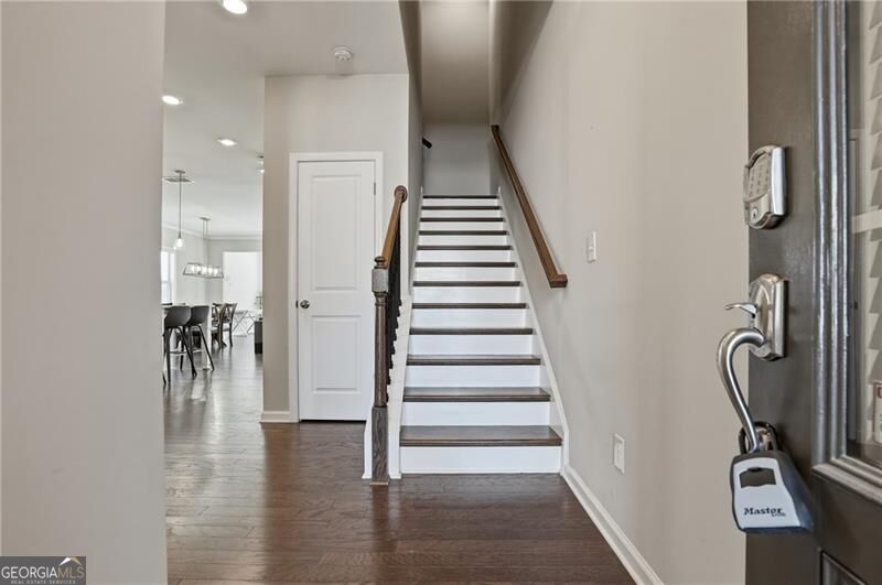 504 Elm Bluff Way Property Photo 2