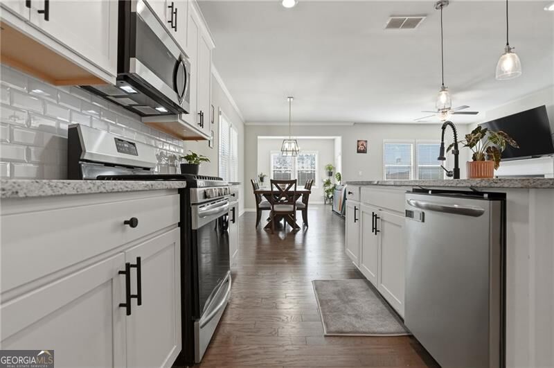 504 Elm Bluff Way Property Photo 6