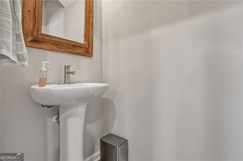 504 Elm Bluff Way Property Photo 12