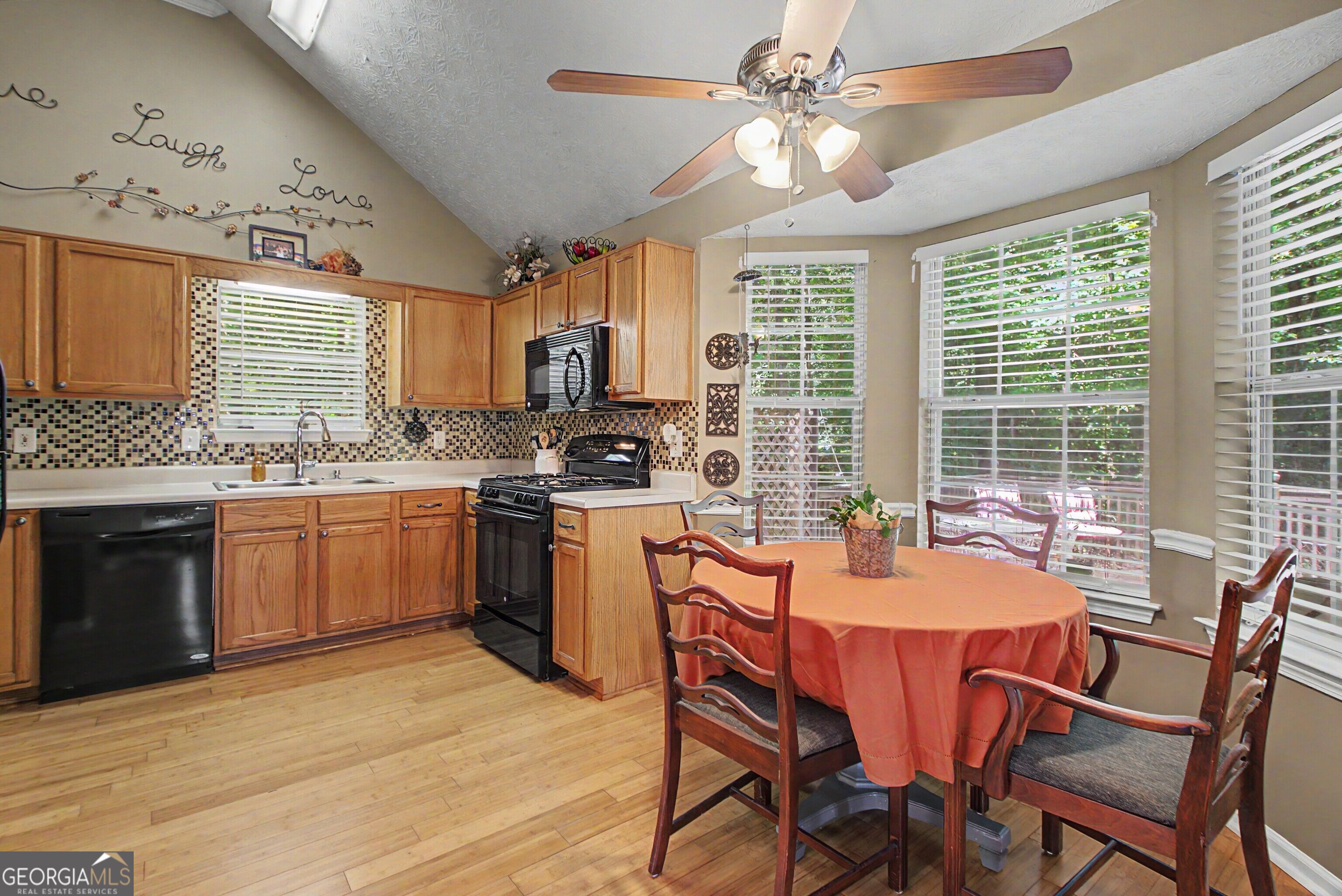 30 Orchard Hills Court Property Photo 9
