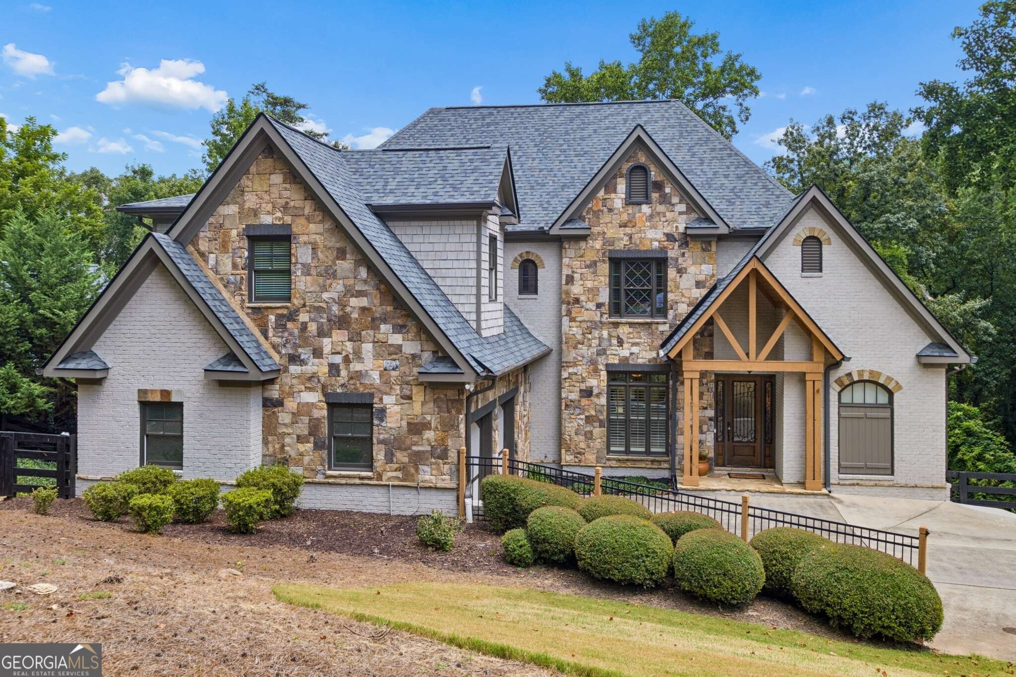 3330 Chimney Point Drive