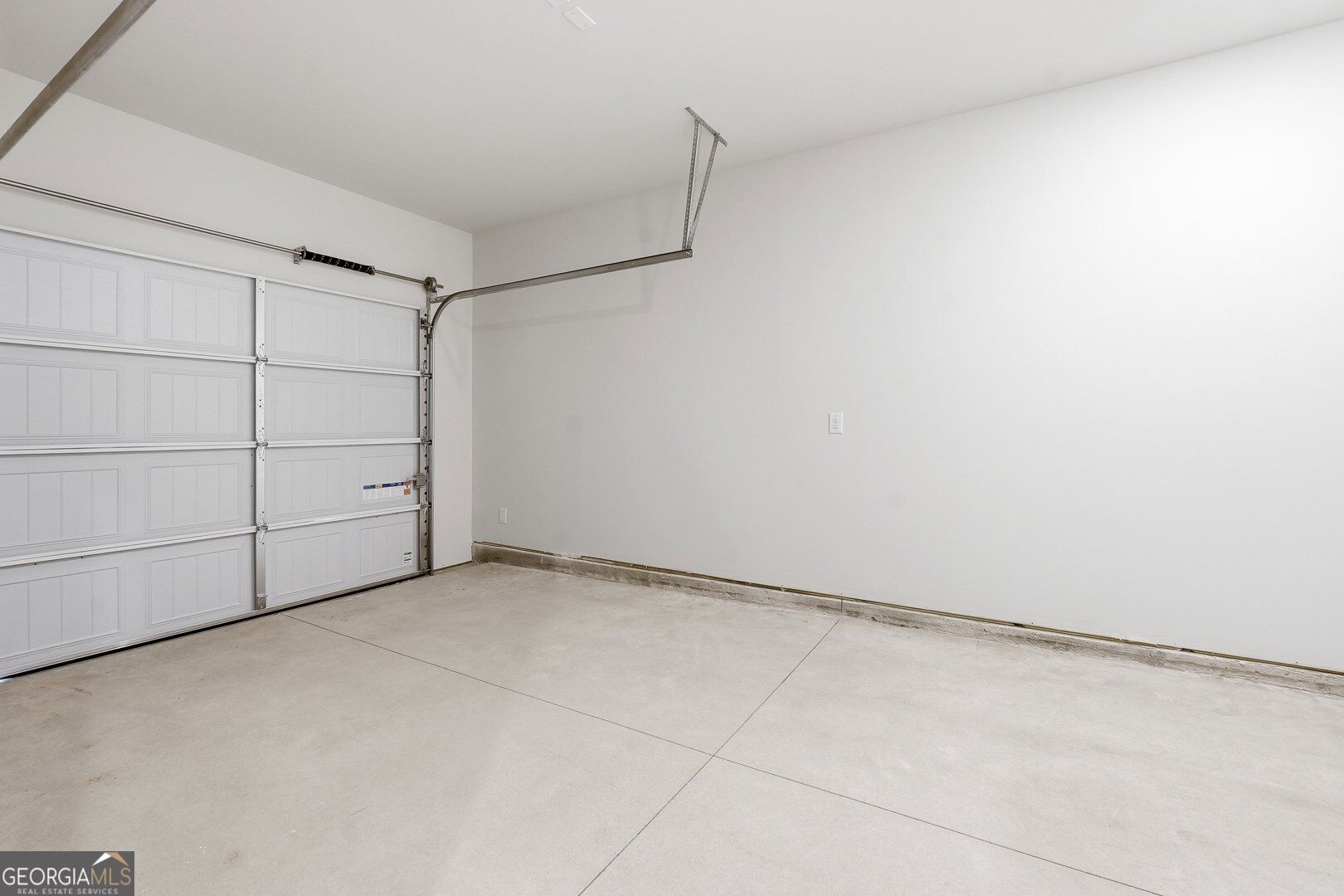 8330 Columbia Court Property Photo 14