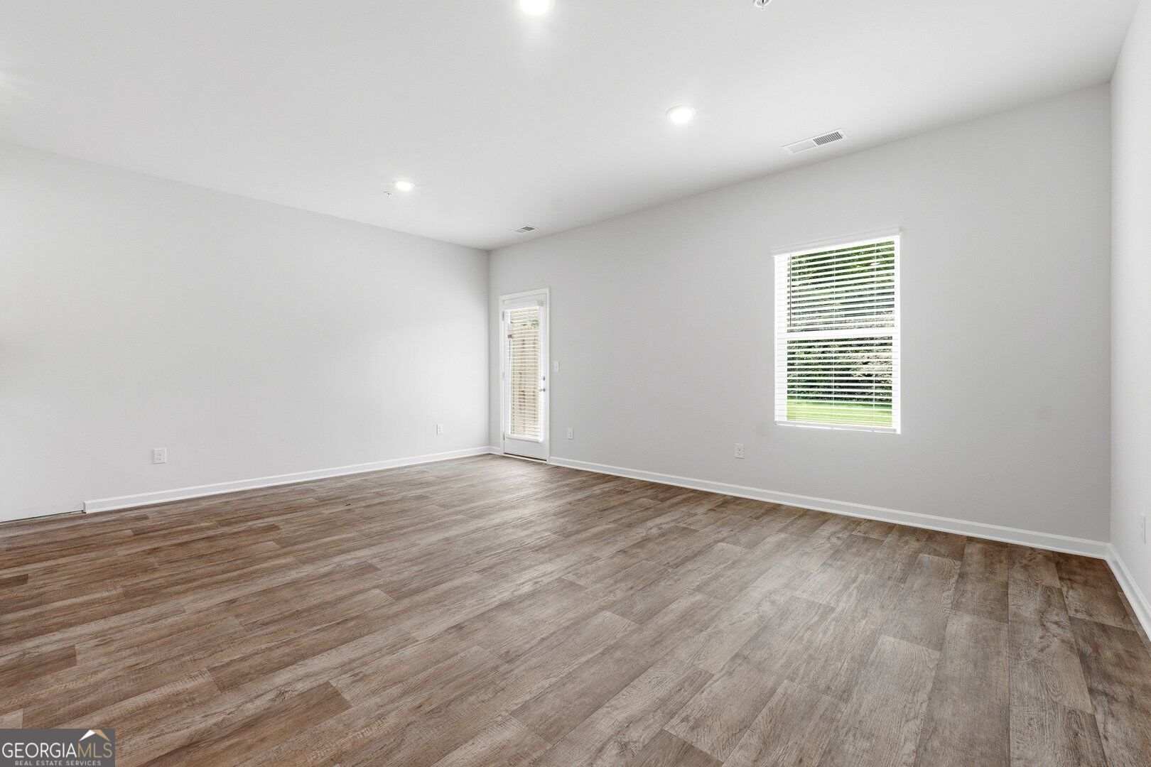 8330 Columbia Court Property Photo 19