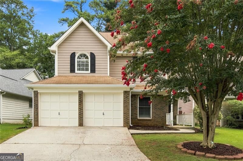 5527 Bridge Pointe Drive Property Photo 2