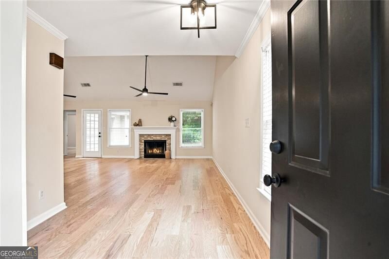 5527 Bridge Pointe Drive Property Photo 6