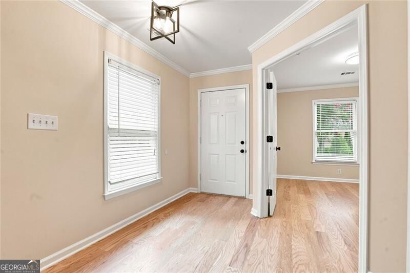 5527 Bridge Pointe Drive Property Photo 7