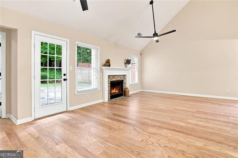 5527 Bridge Pointe Drive Property Photo 9