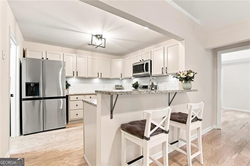 5527 Bridge Pointe Drive Property Photo 10