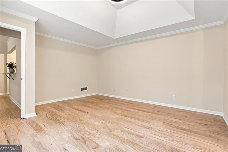 5527 Bridge Pointe Drive Property Photo 17