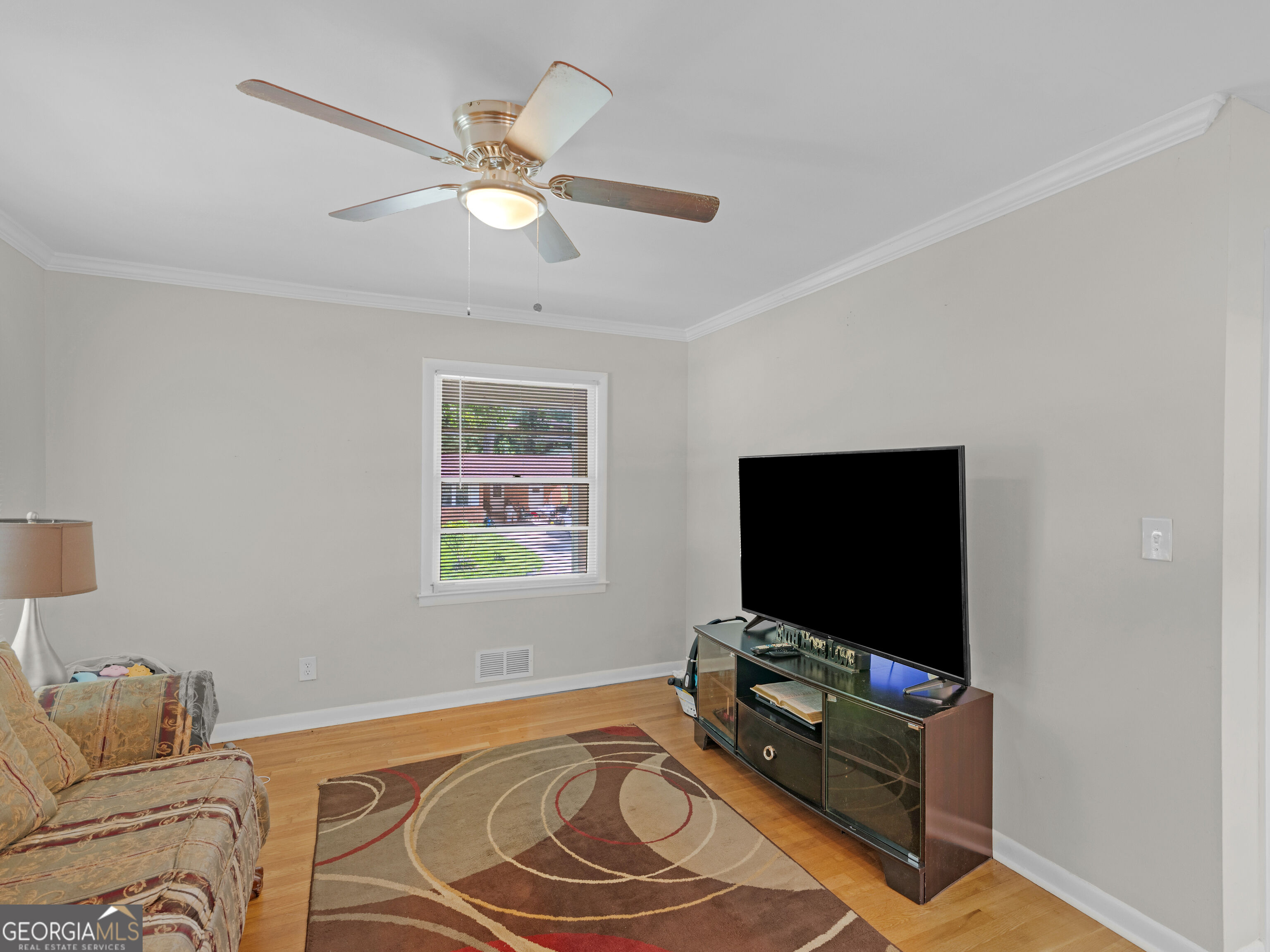 1607 Hillview Avenue Property Photo 6
