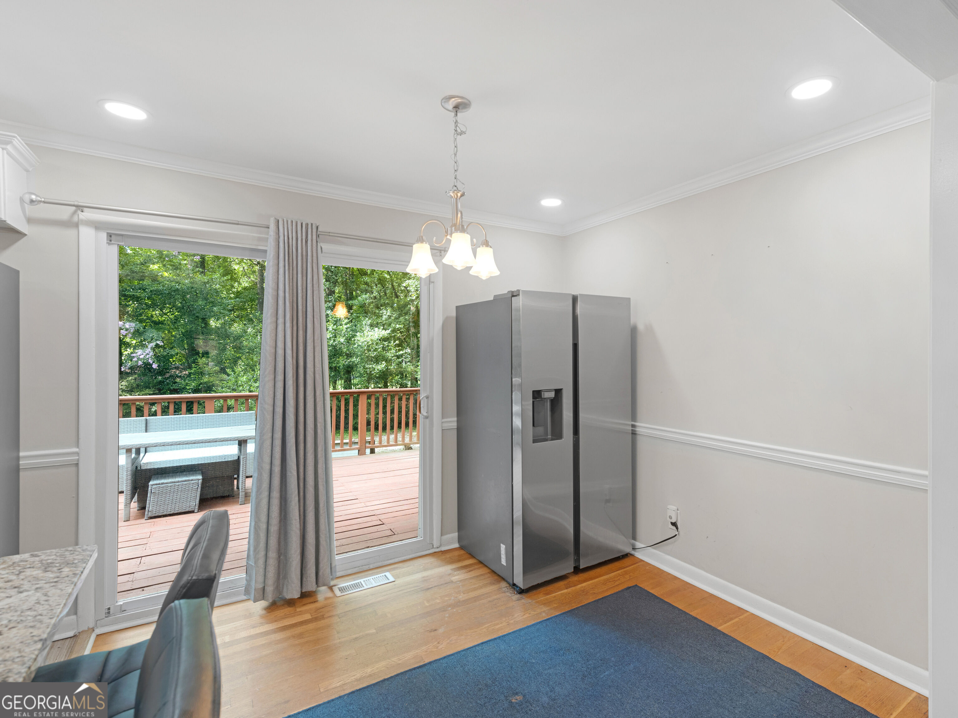 1607 Hillview Avenue Property Photo 9