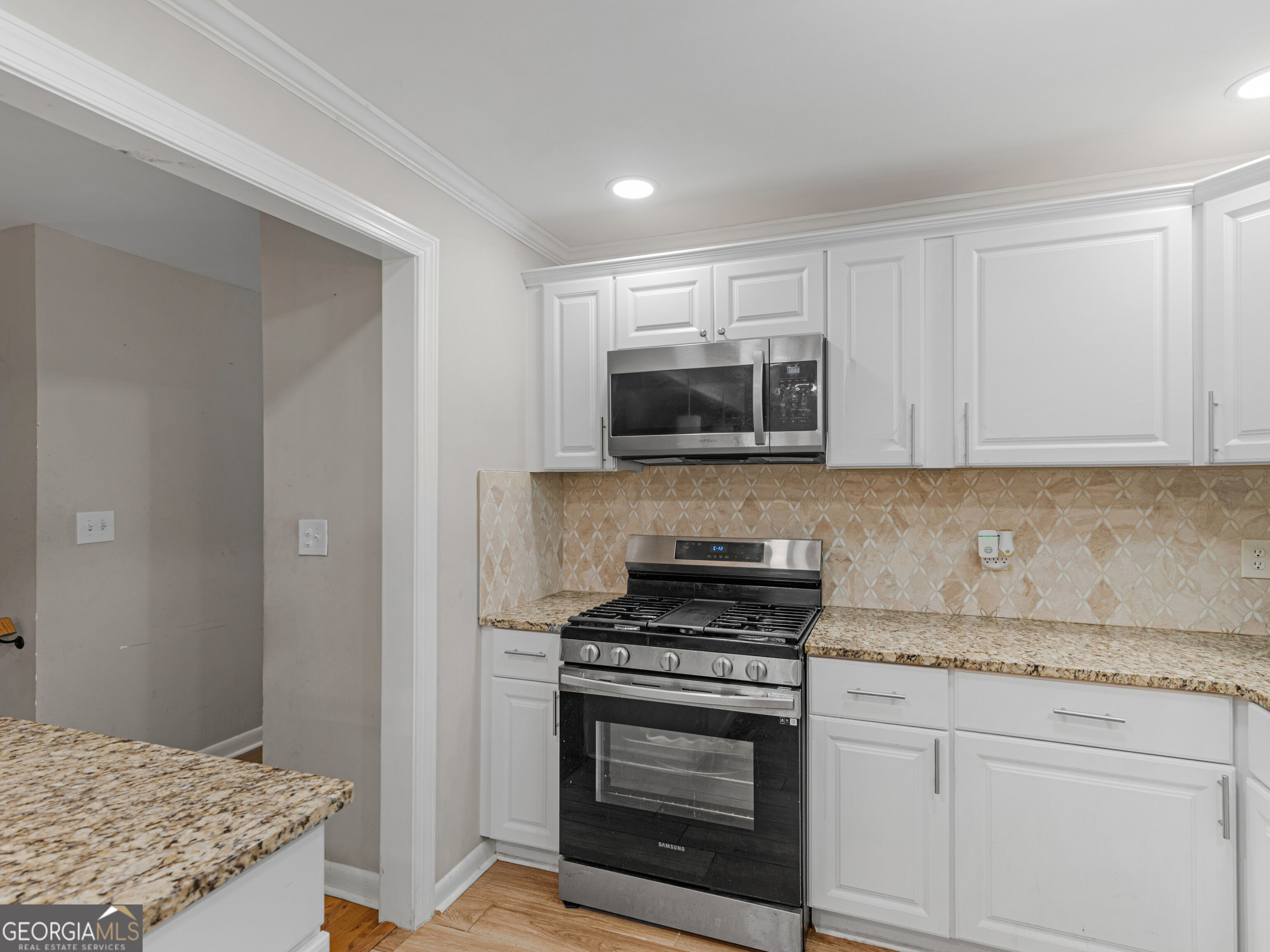 1607 Hillview Avenue Property Photo 13