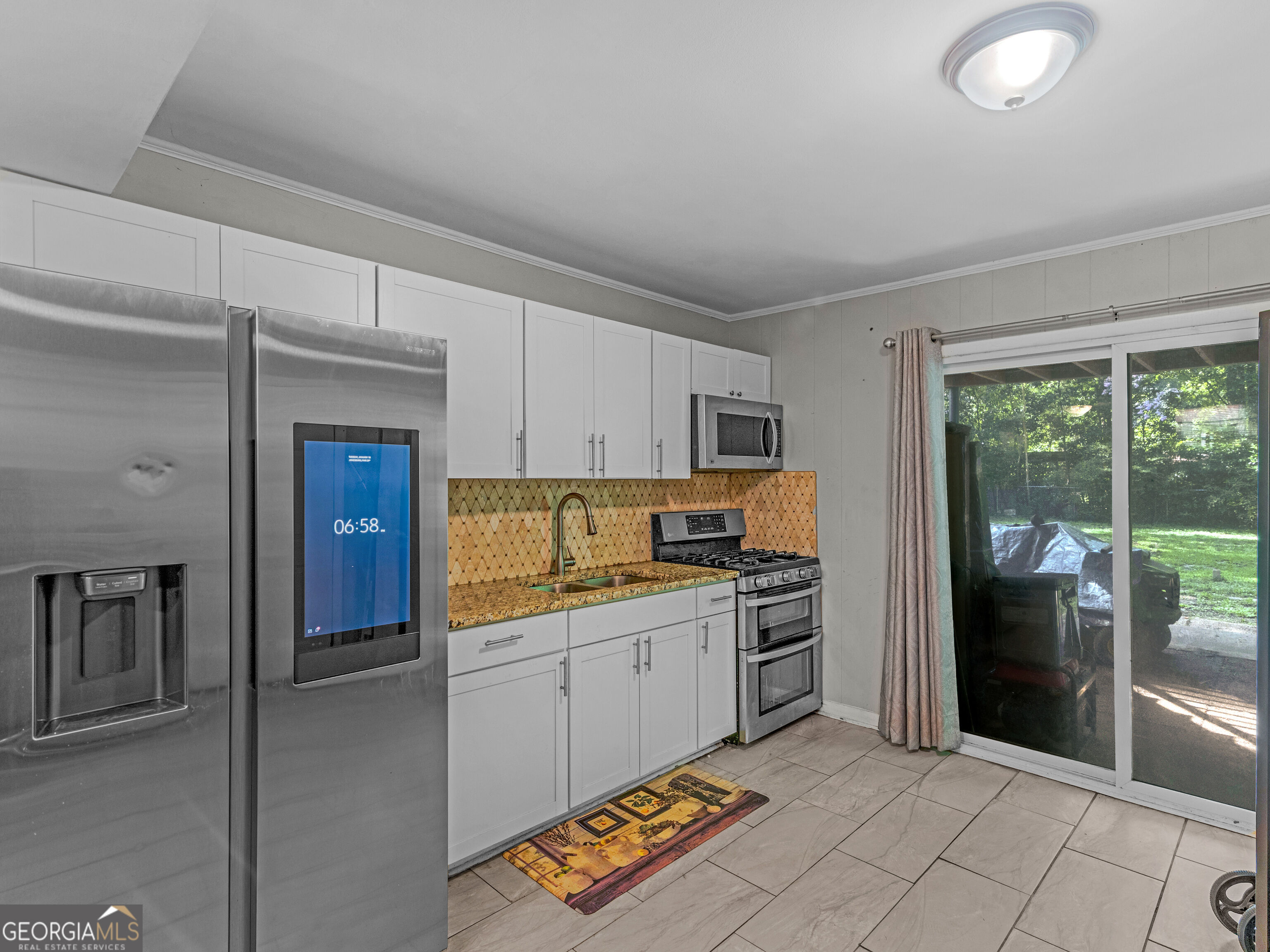 1607 Hillview Avenue Property Photo 22