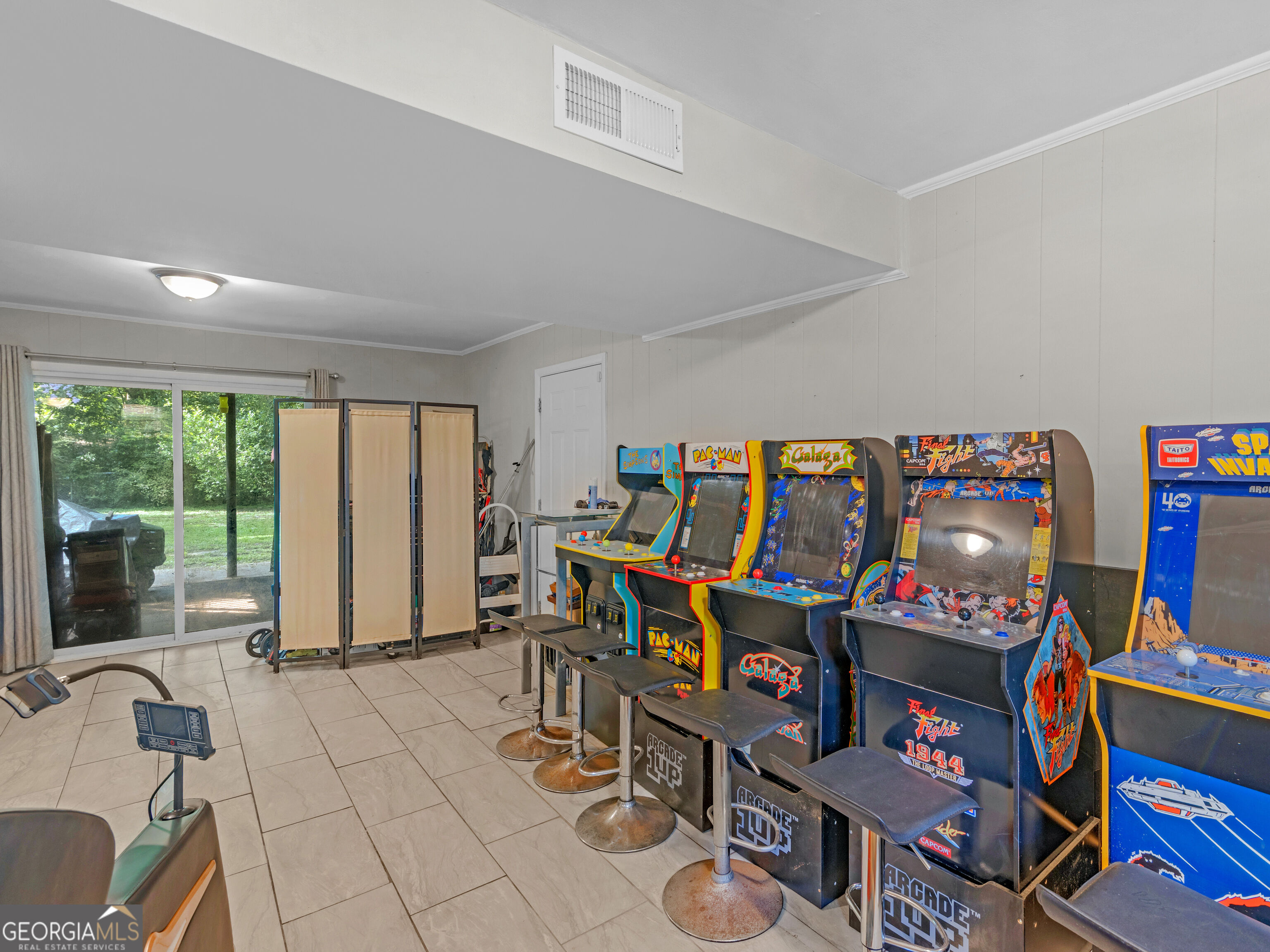 1607 Hillview Avenue Property Photo 24