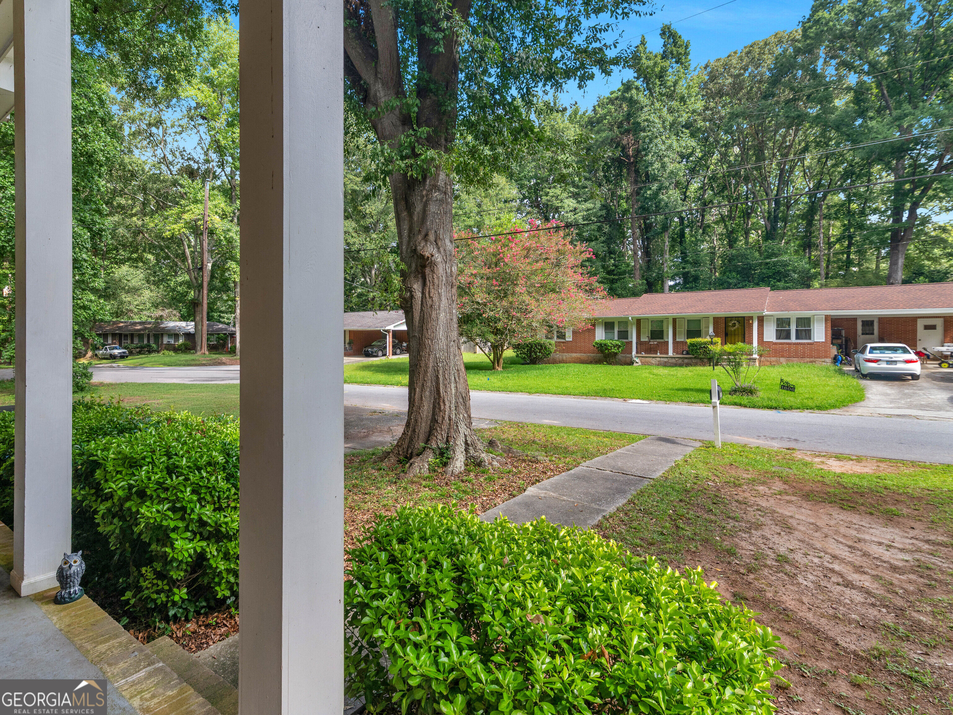 1607 Hillview Avenue Property Photo 32