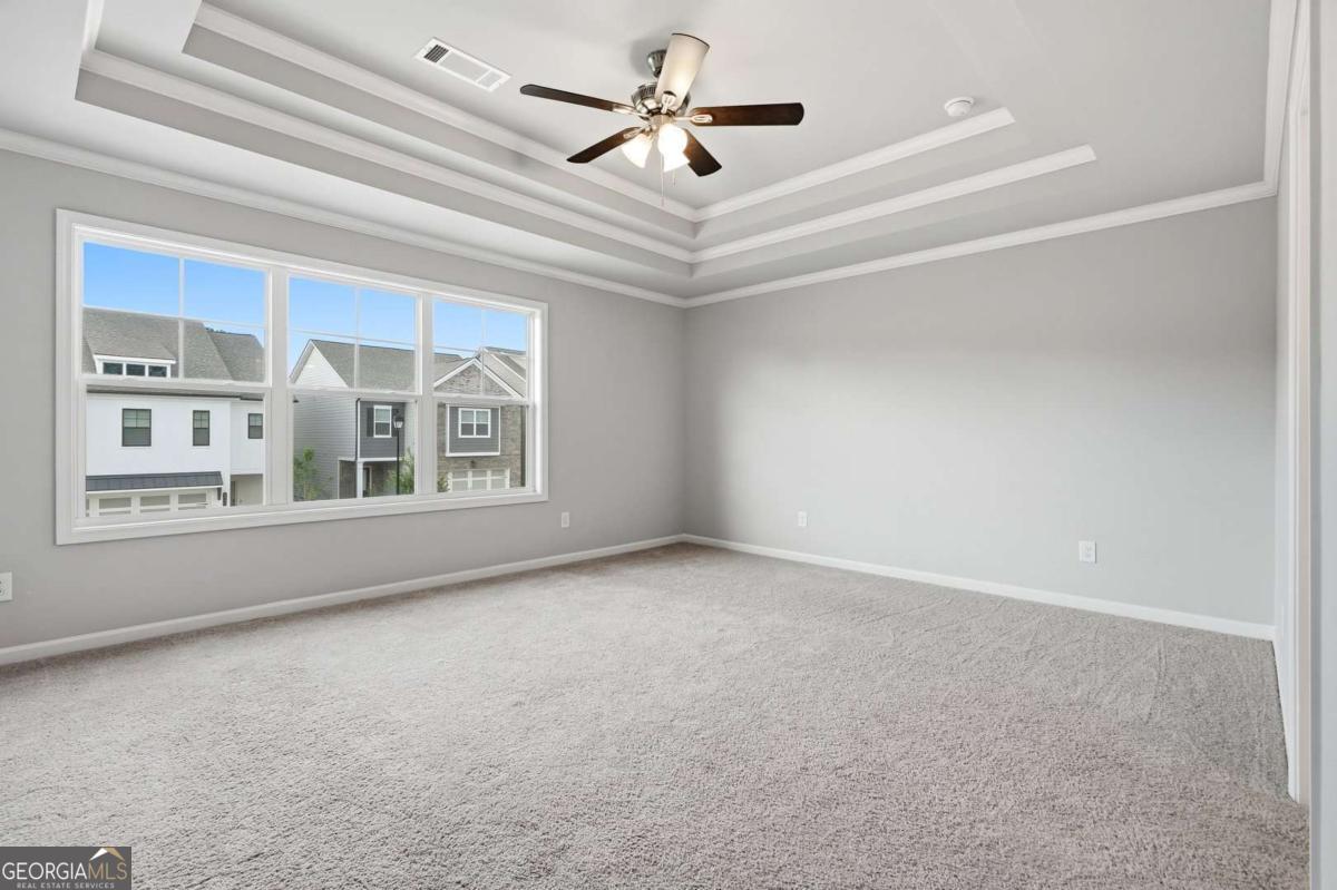5350 Fox Den Road Property Photo 13