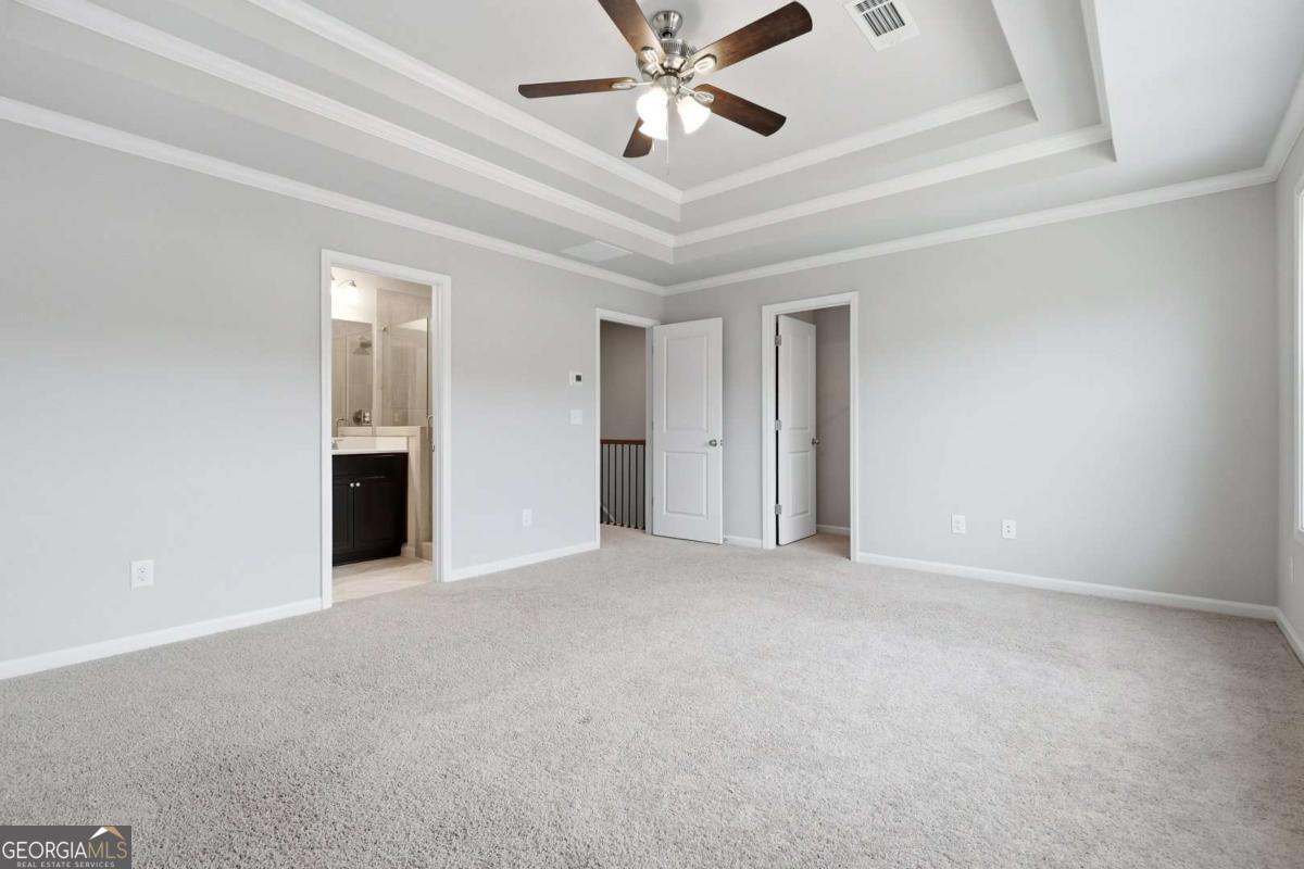 5350 Fox Den Road Property Photo 15