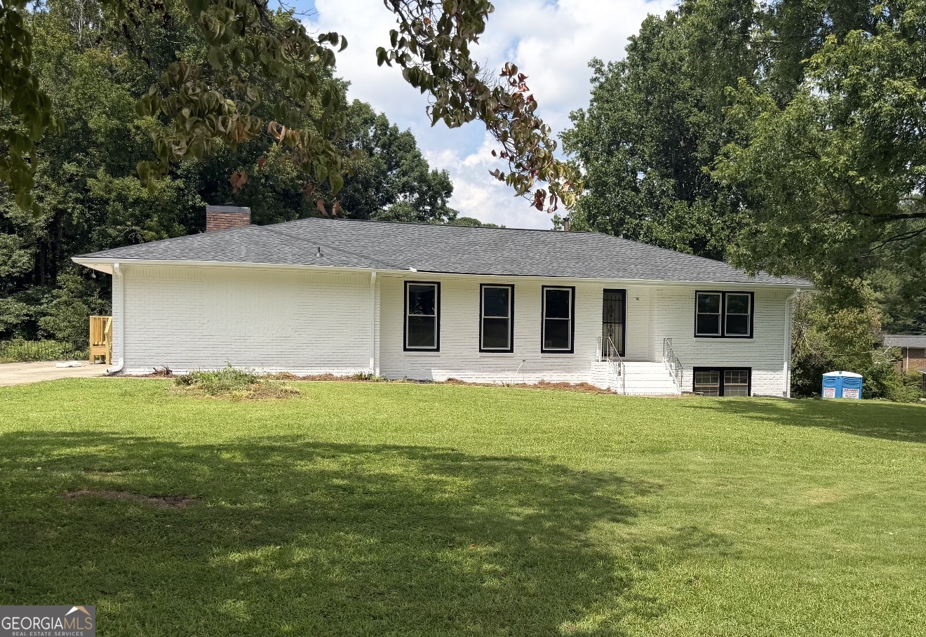 242 Angla Drive Se Property Photo 1