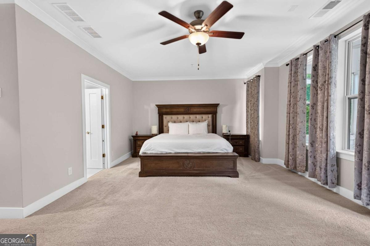 945 Kenway Avenue Property Photo 34