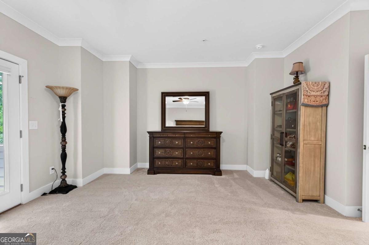 945 Kenway Avenue Property Photo 41
