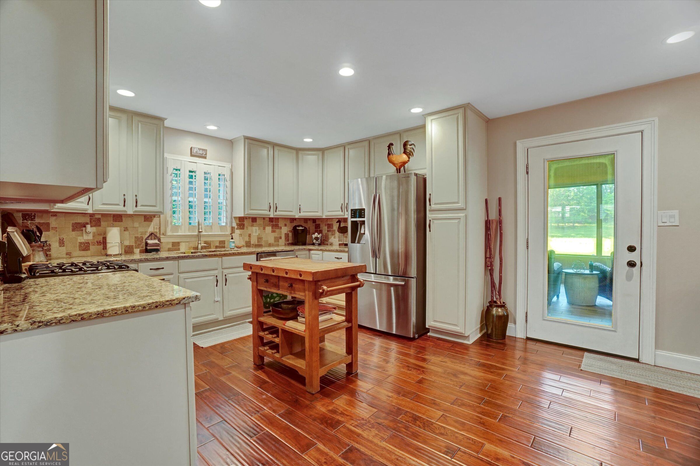 3120 Dallas Acworth Highway Property Photo 14