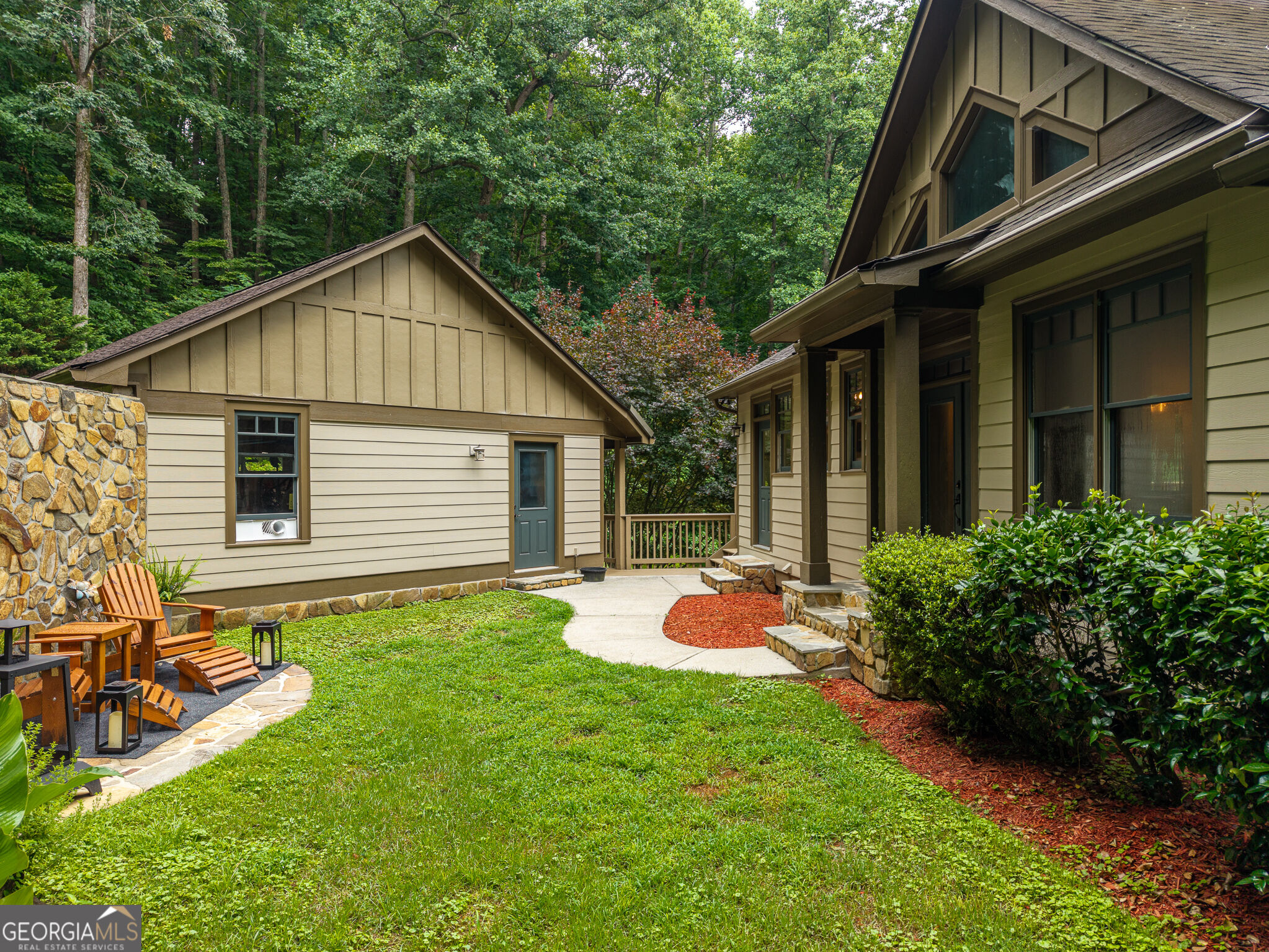 1117 Rambling Road Property Photo 14