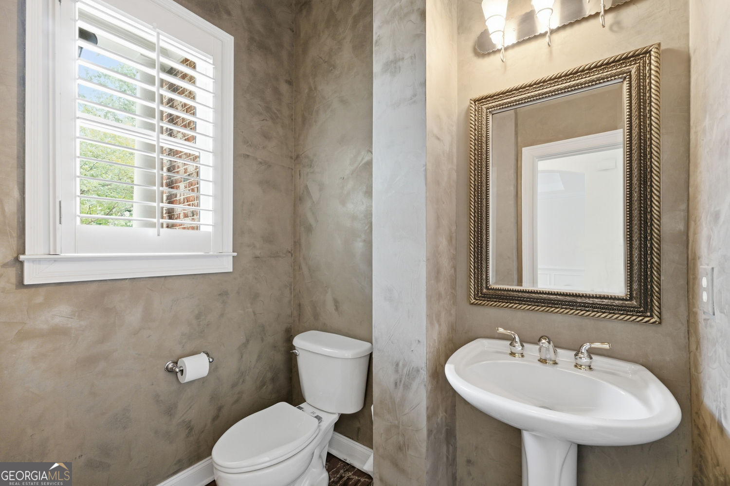 5806 Riverstone Circle # 10 Property Photo 5