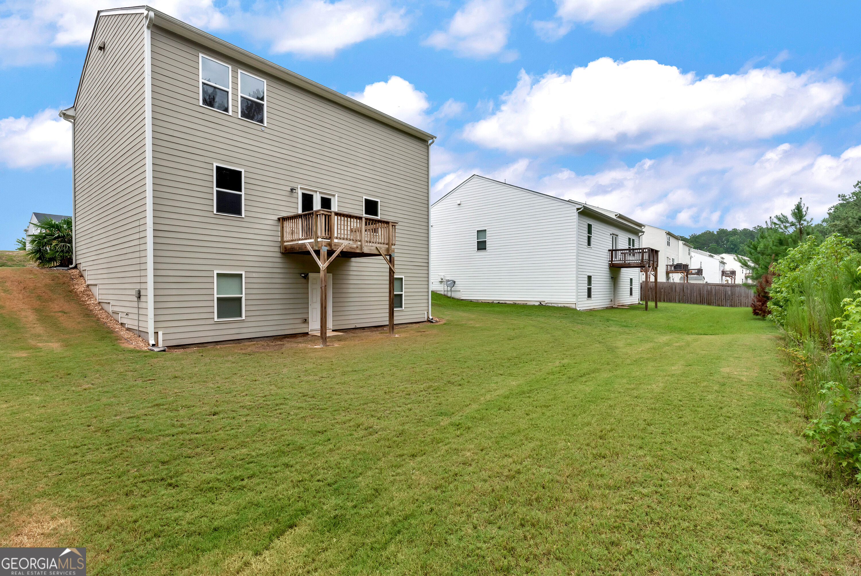 1183 Hudson Court Property Photo 7