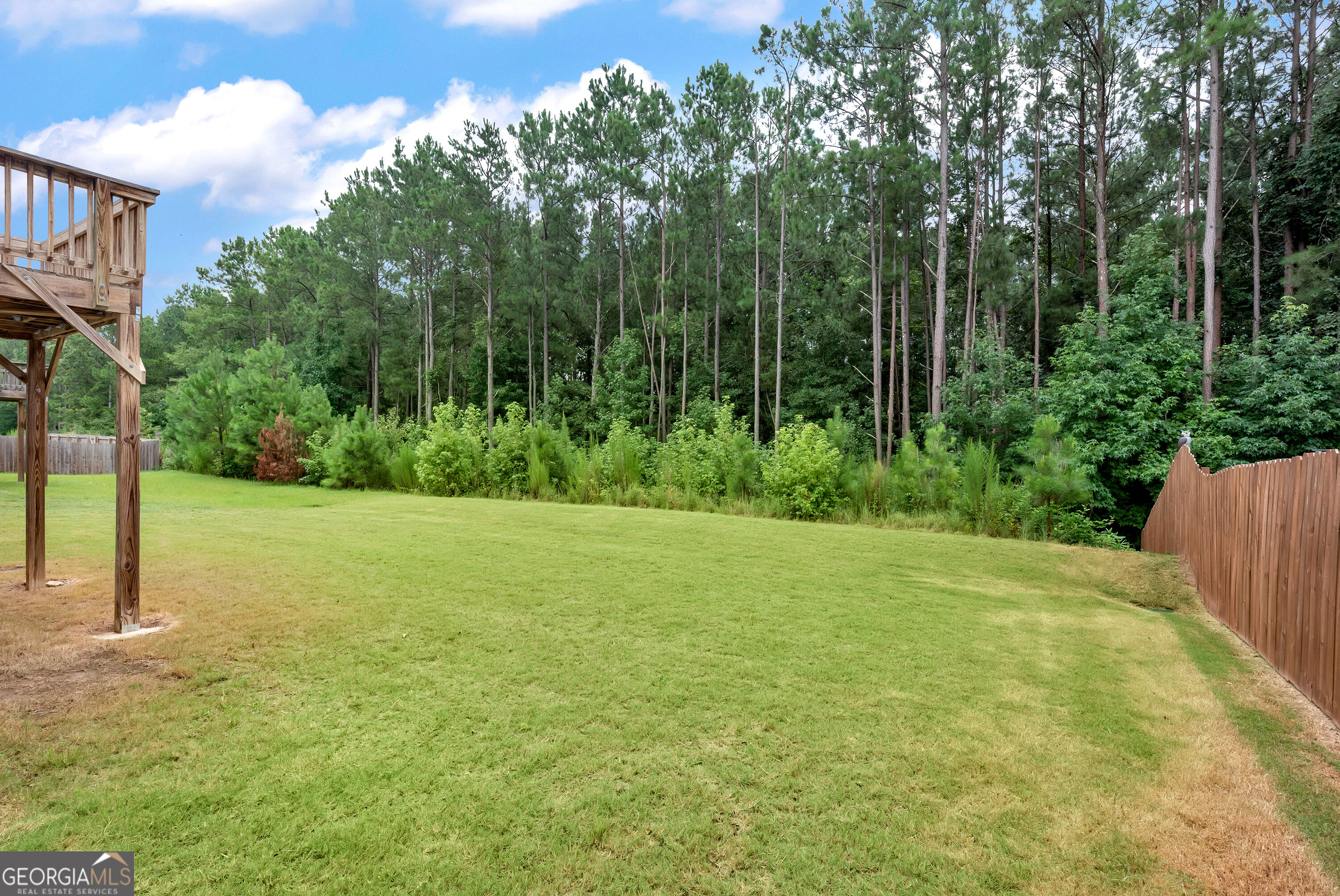1183 Hudson Court Property Photo 8