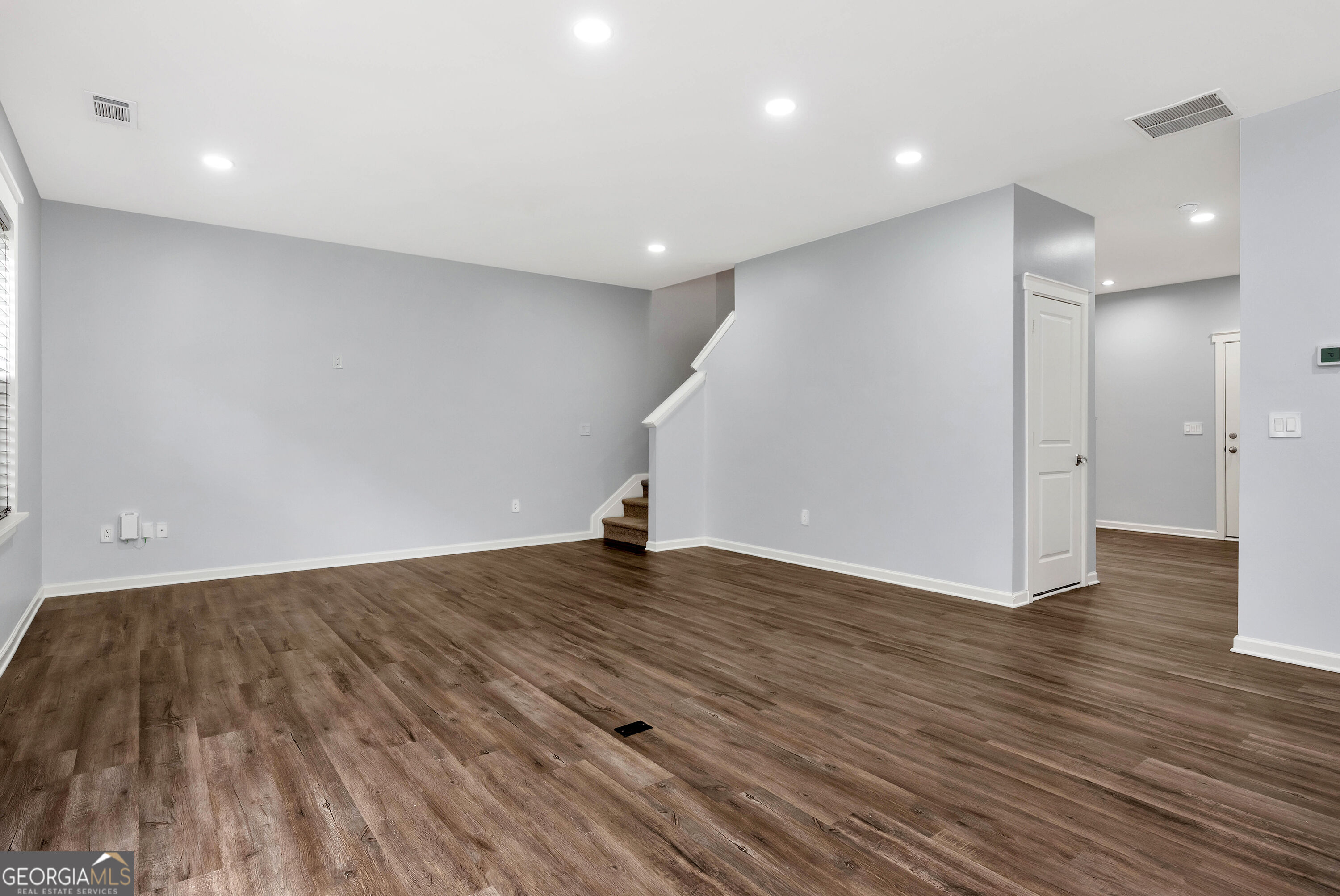 1183 Hudson Court Property Photo 13