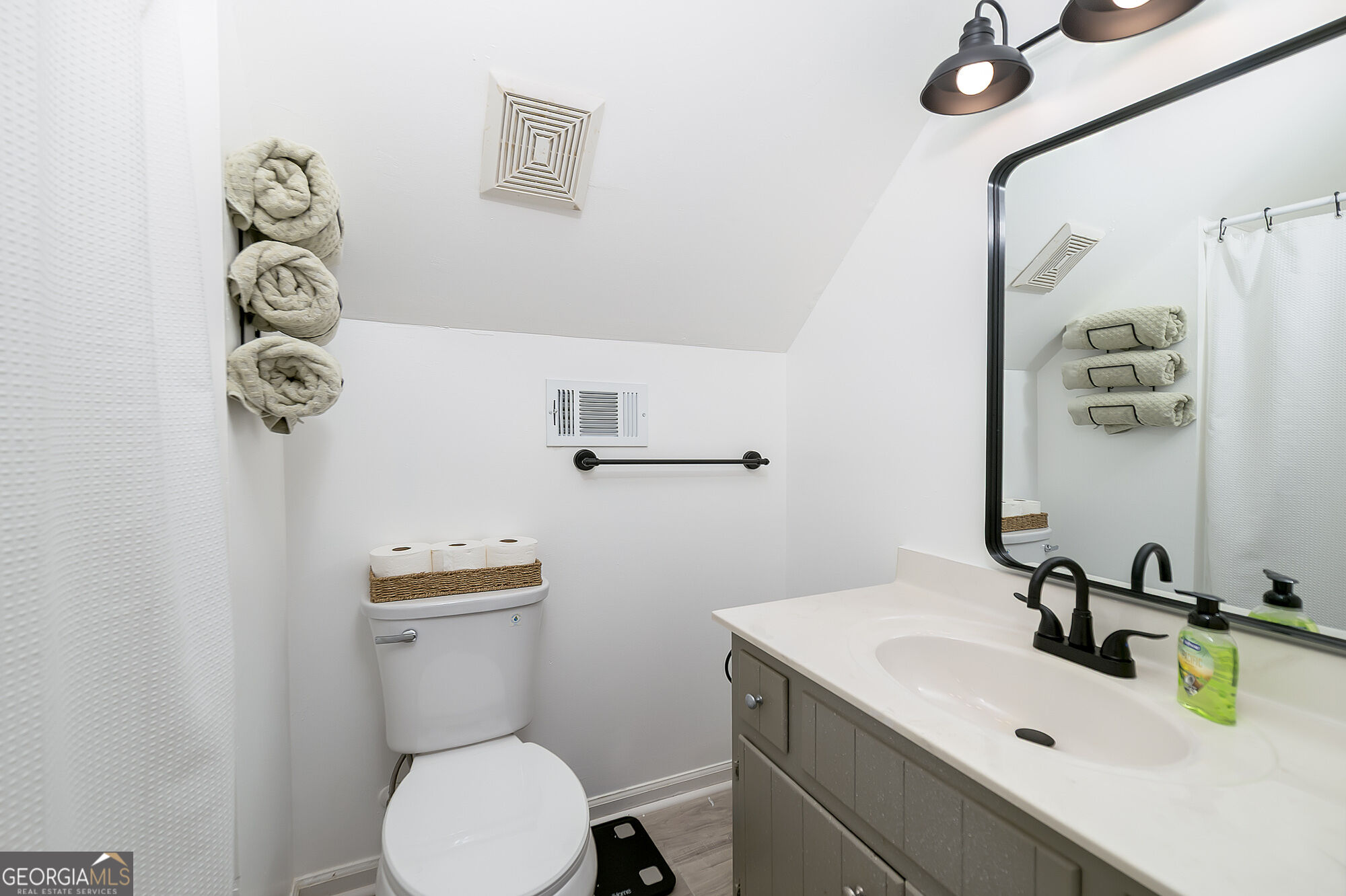 80 Franklin Road Property Photo 20